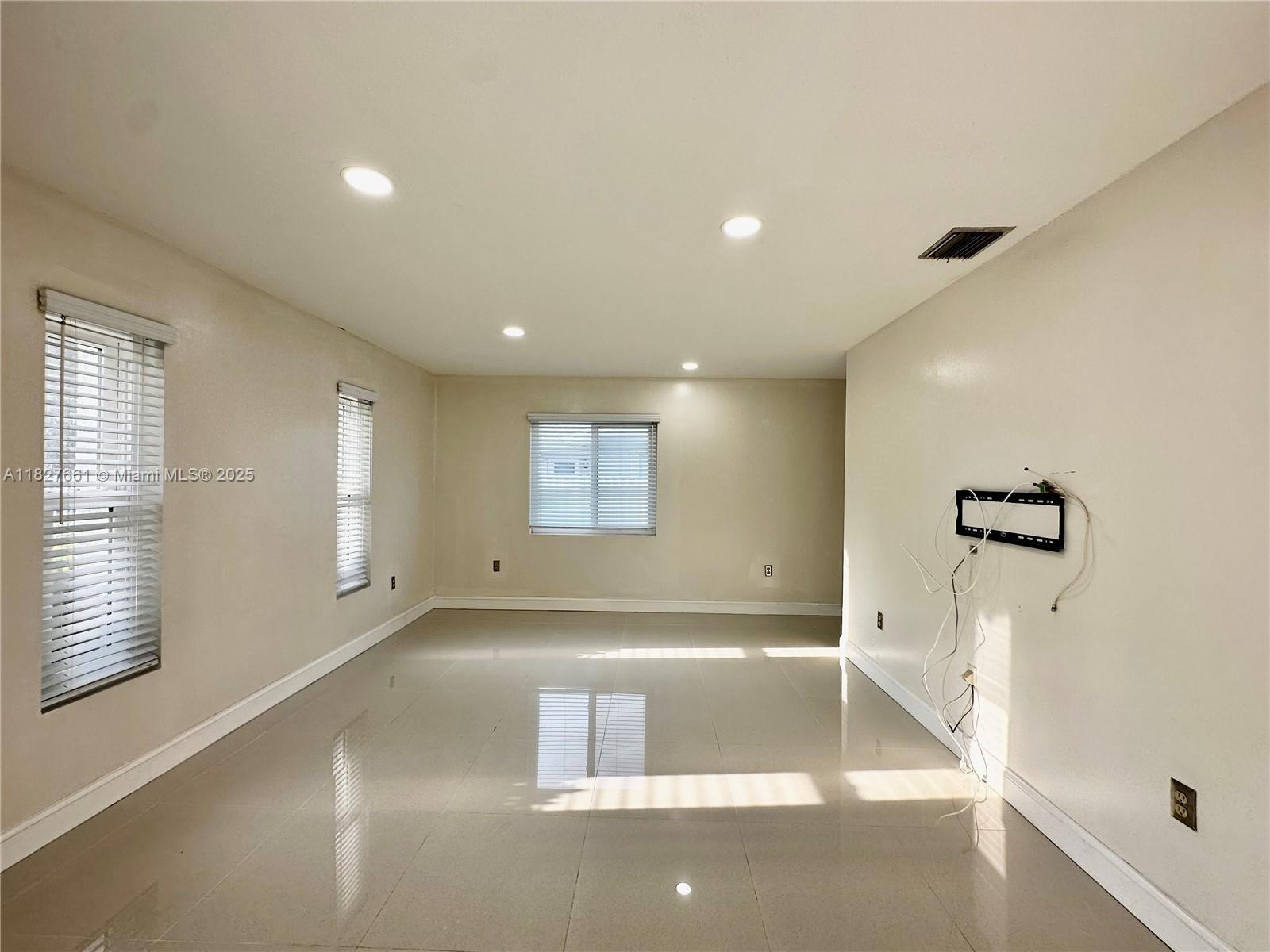 18155 SW 105th Ave