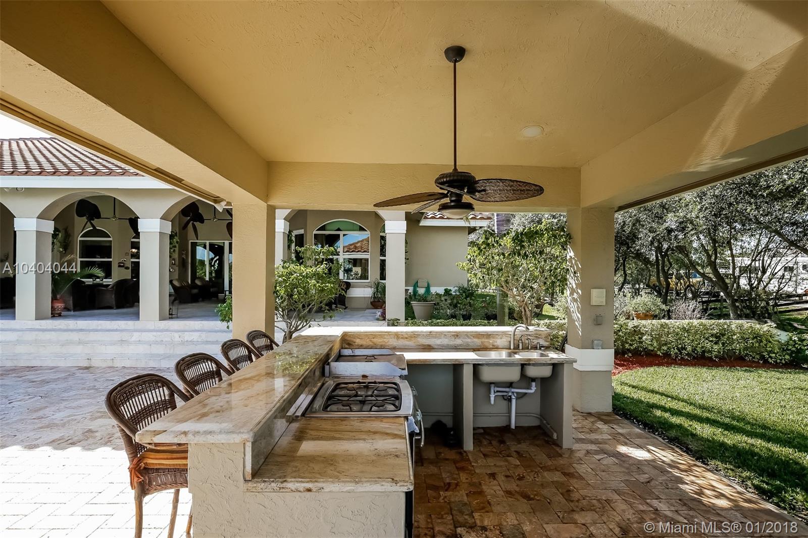 SUNSHINE RANCHES - Residential