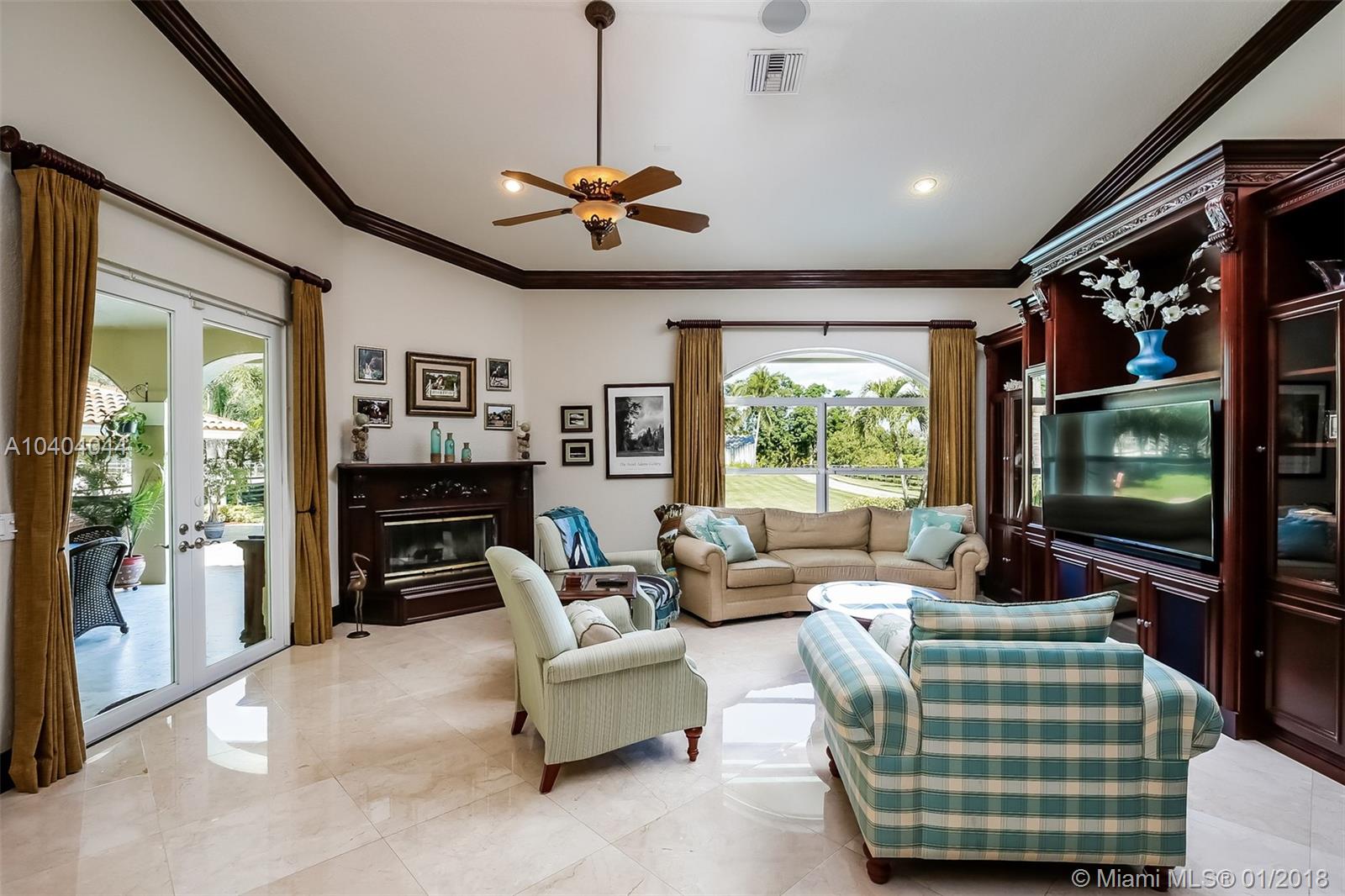 SUNSHINE RANCHES - Residential