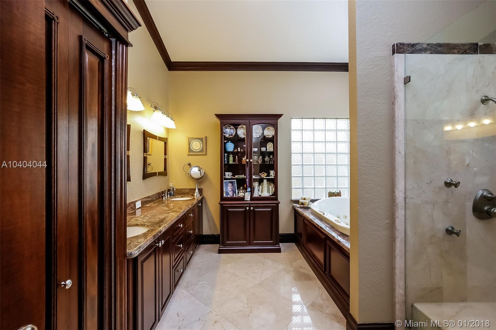 SUNSHINE RANCHES - Residential