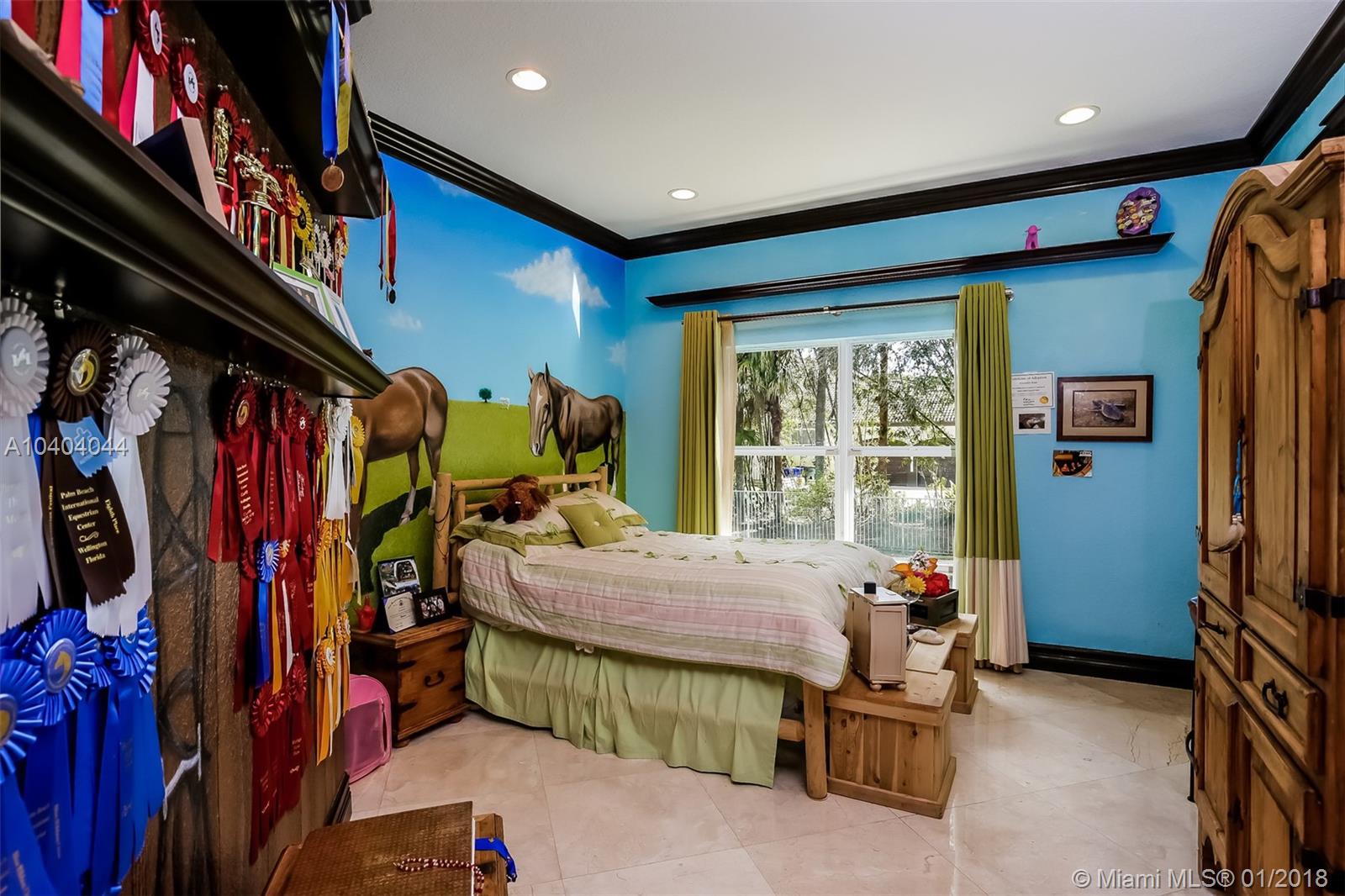 SUNSHINE RANCHES - Residential