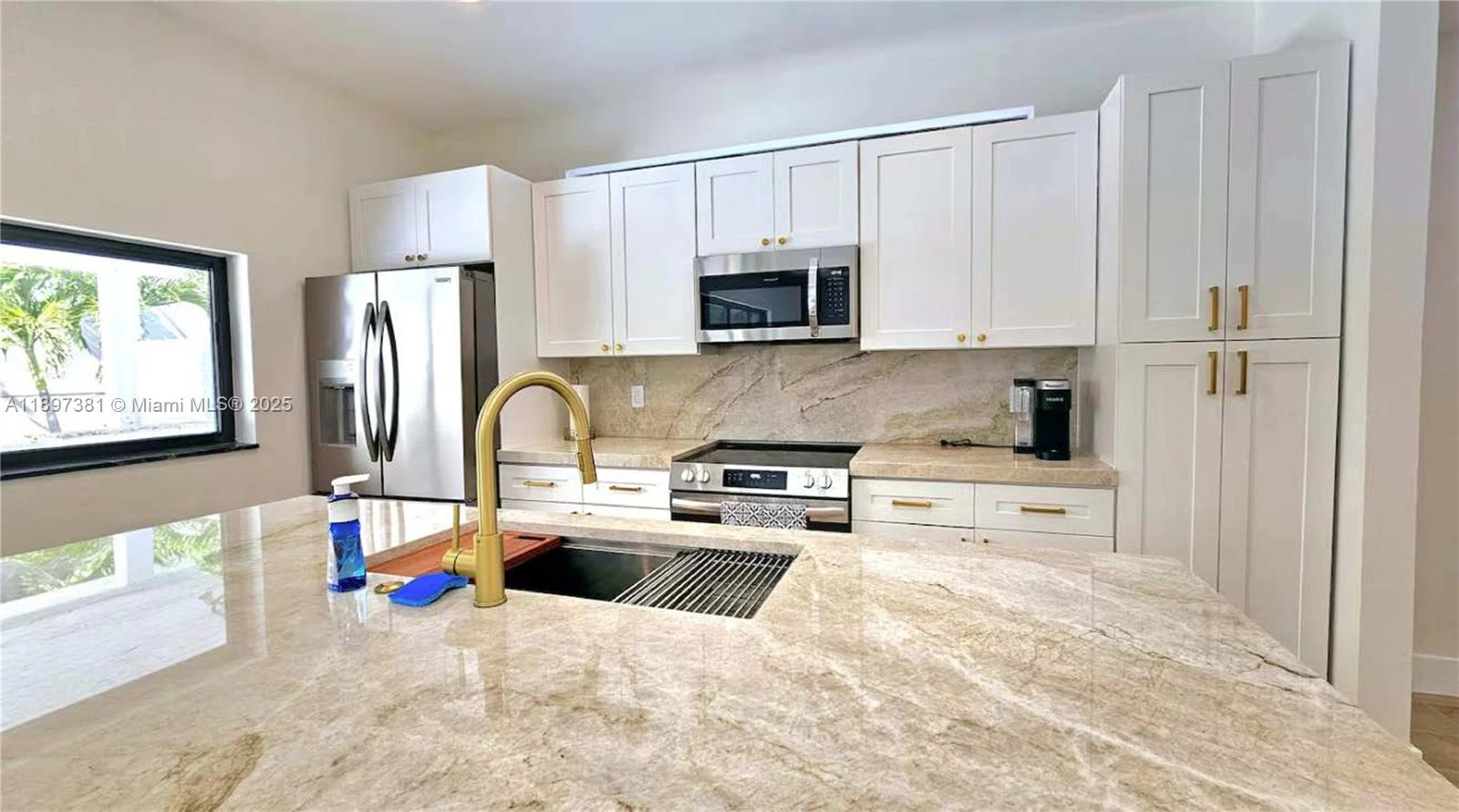 LAKE VIEW HAVEN - Residential Lease