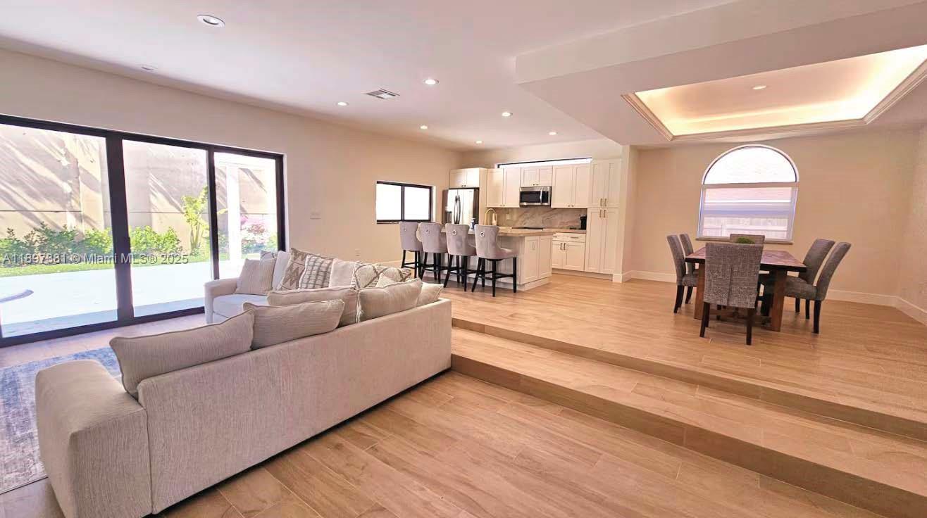 LAKE VIEW HAVEN - Residential Lease