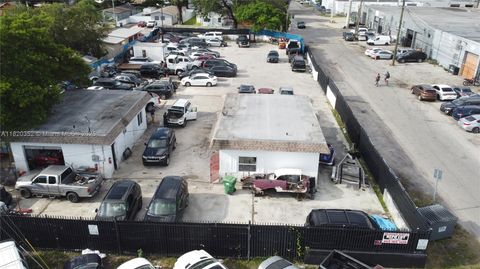 3398 NW 53rd St Miami FL 33142