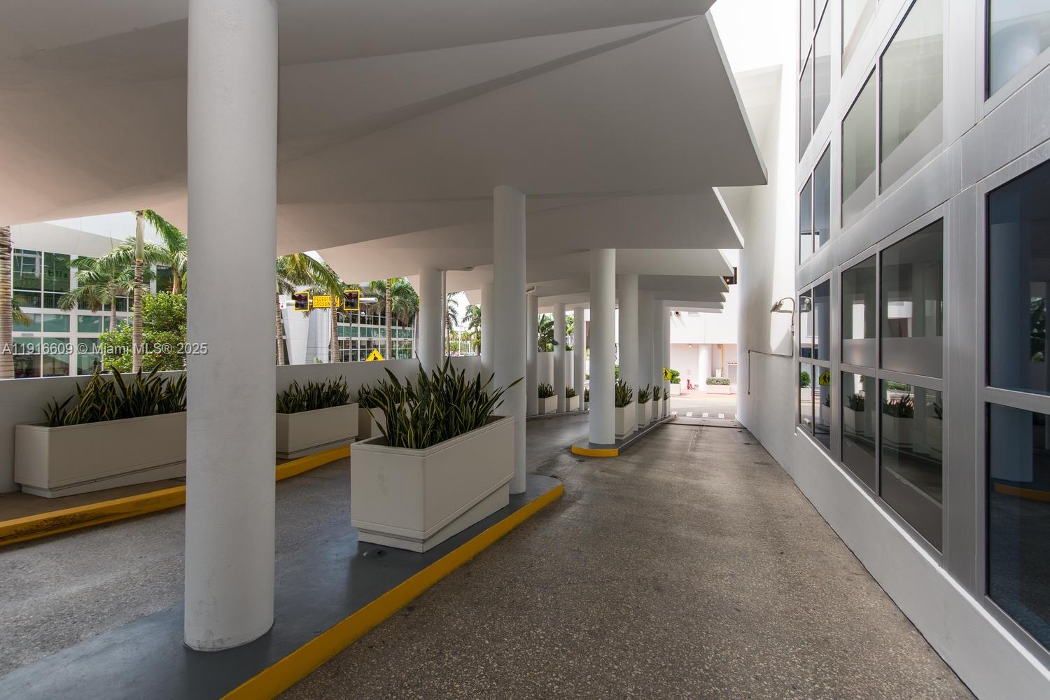 CENTRAL CARILLON BEACH CO - Residential