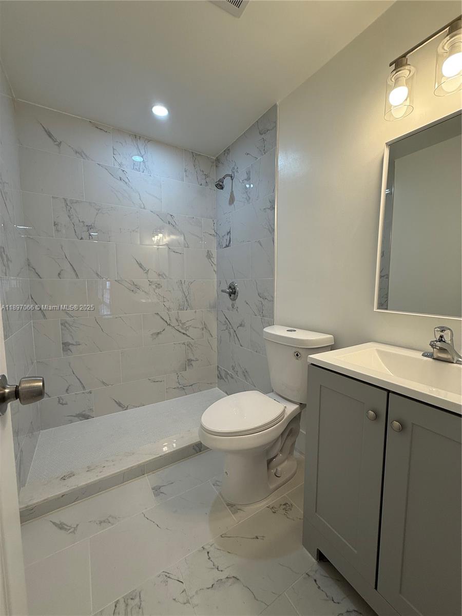 HAMPSHIRE HEATH - Residential Lease