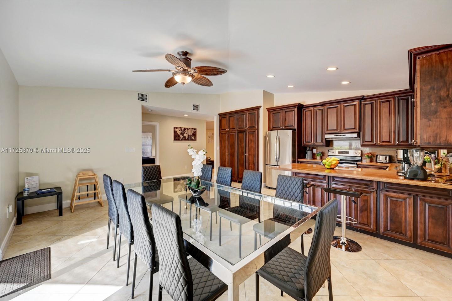 HOLLYWOOD BEACH PARK - Residential