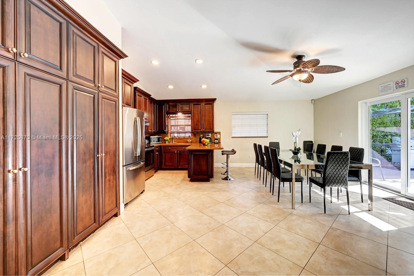 HOLLYWOOD BEACH PARK - Residential
