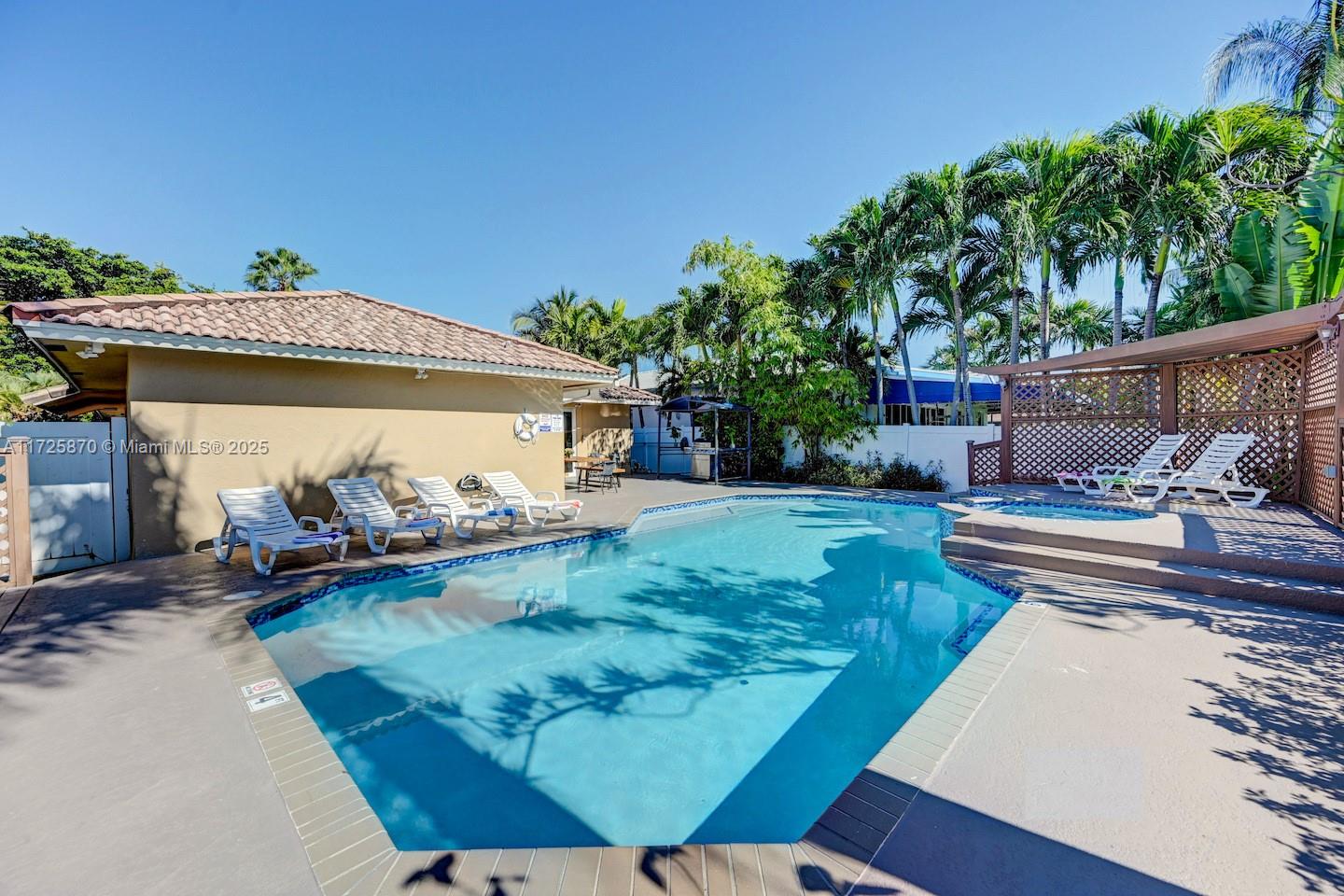 HOLLYWOOD BEACH PARK - Residential