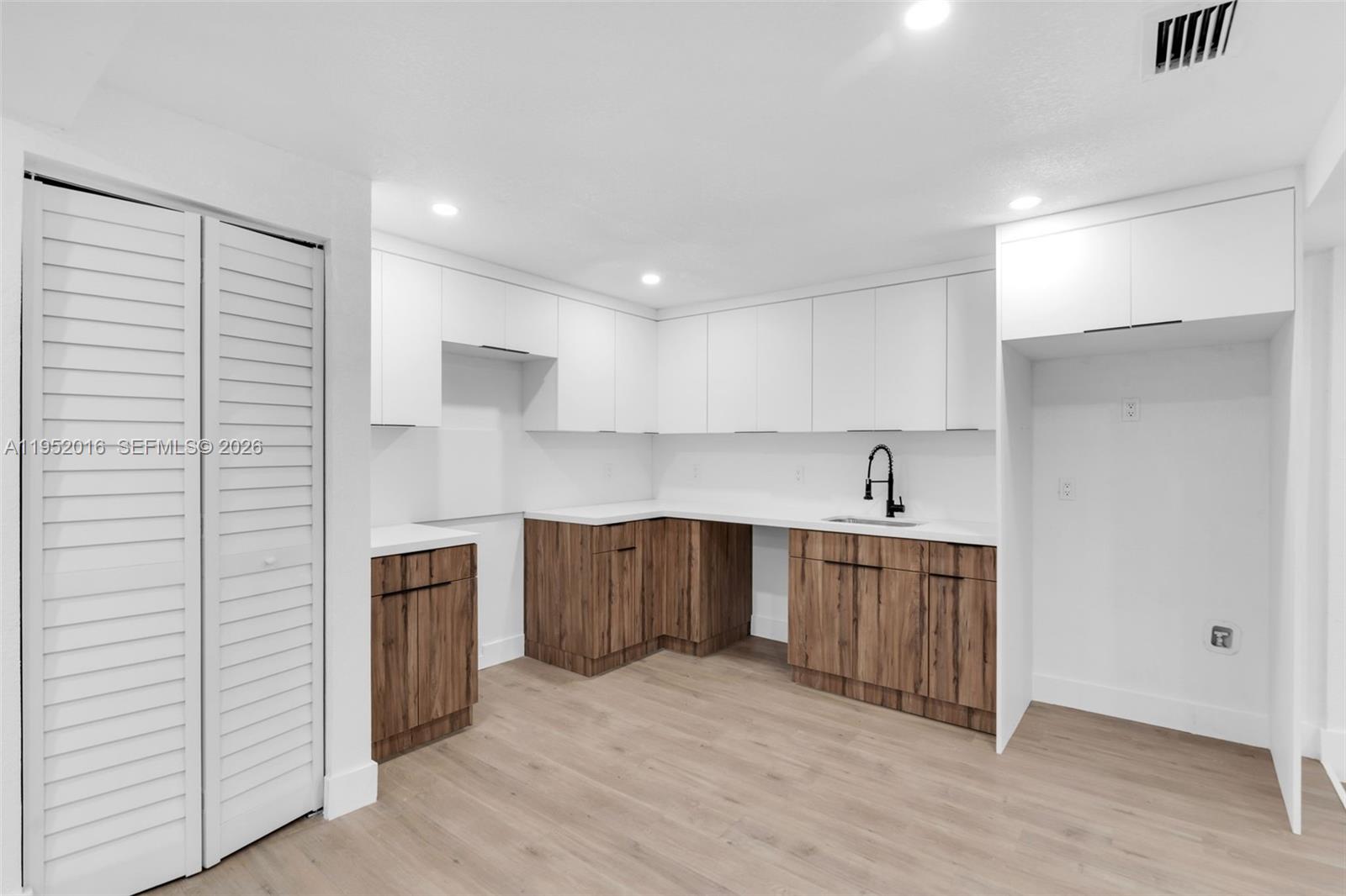 BISC GARDENS SEC C - Residential Income