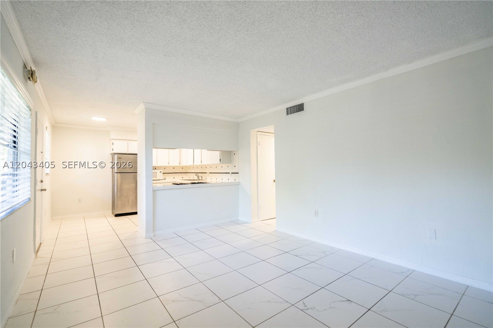 3265 Virginia St 18