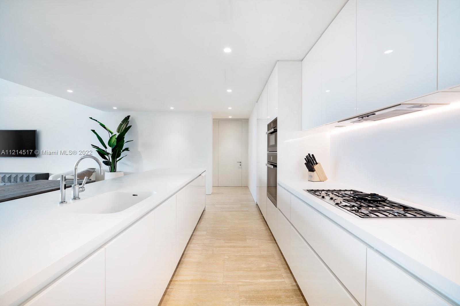 SURF CLUB CONDO - Residential