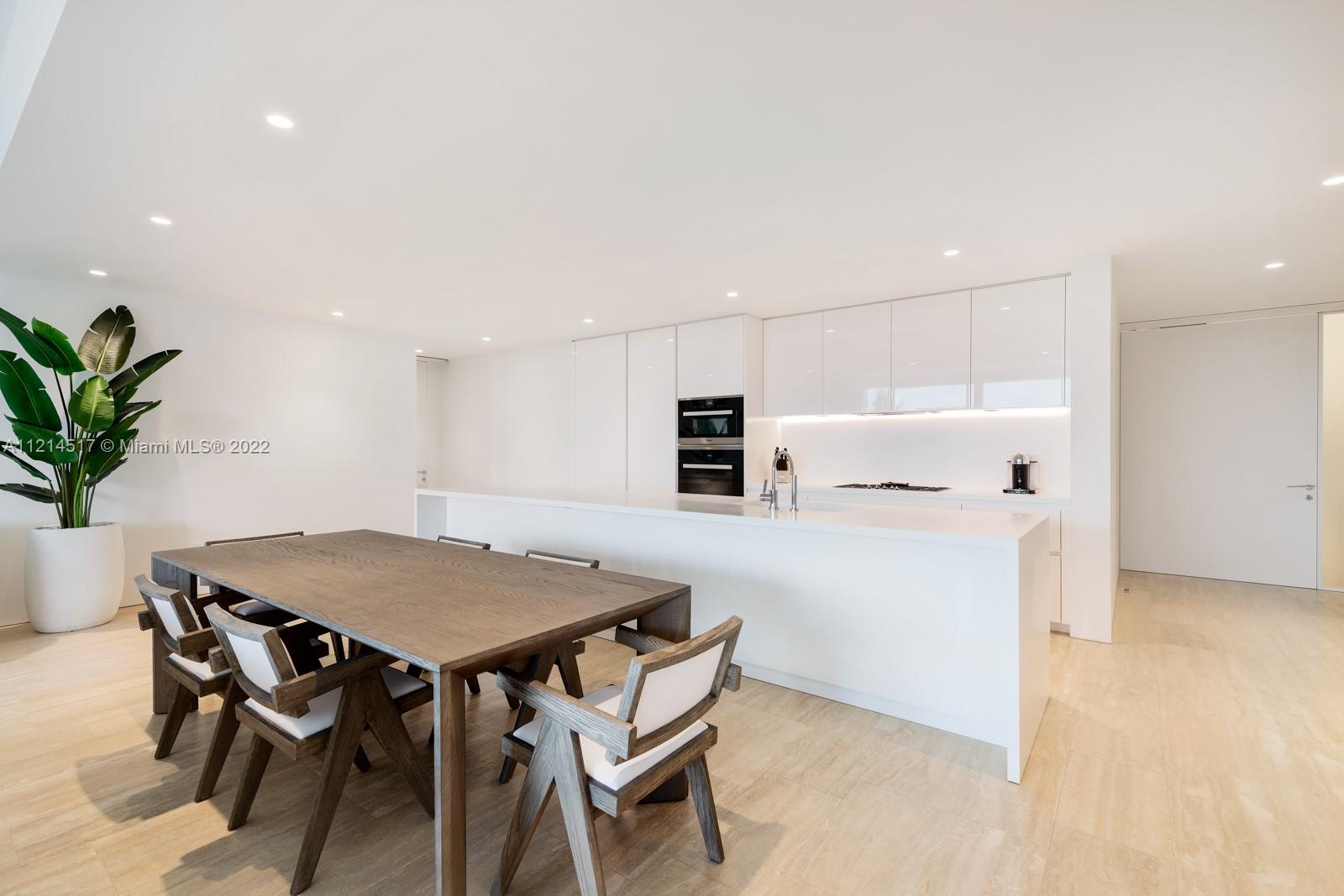 SURF CLUB CONDO - Residential