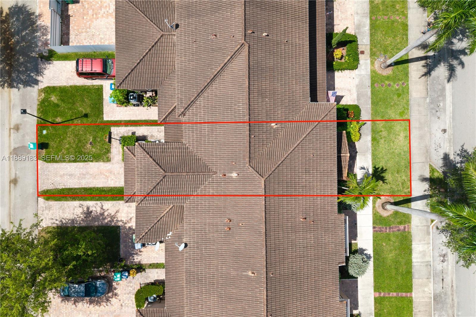 MANDARIN LAKES - Residential