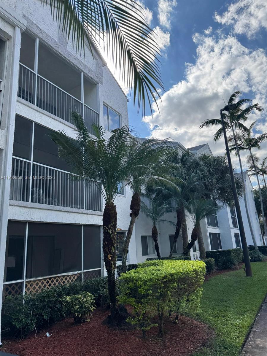 SUN VISTA GARDENS CONDO - Residential Lease