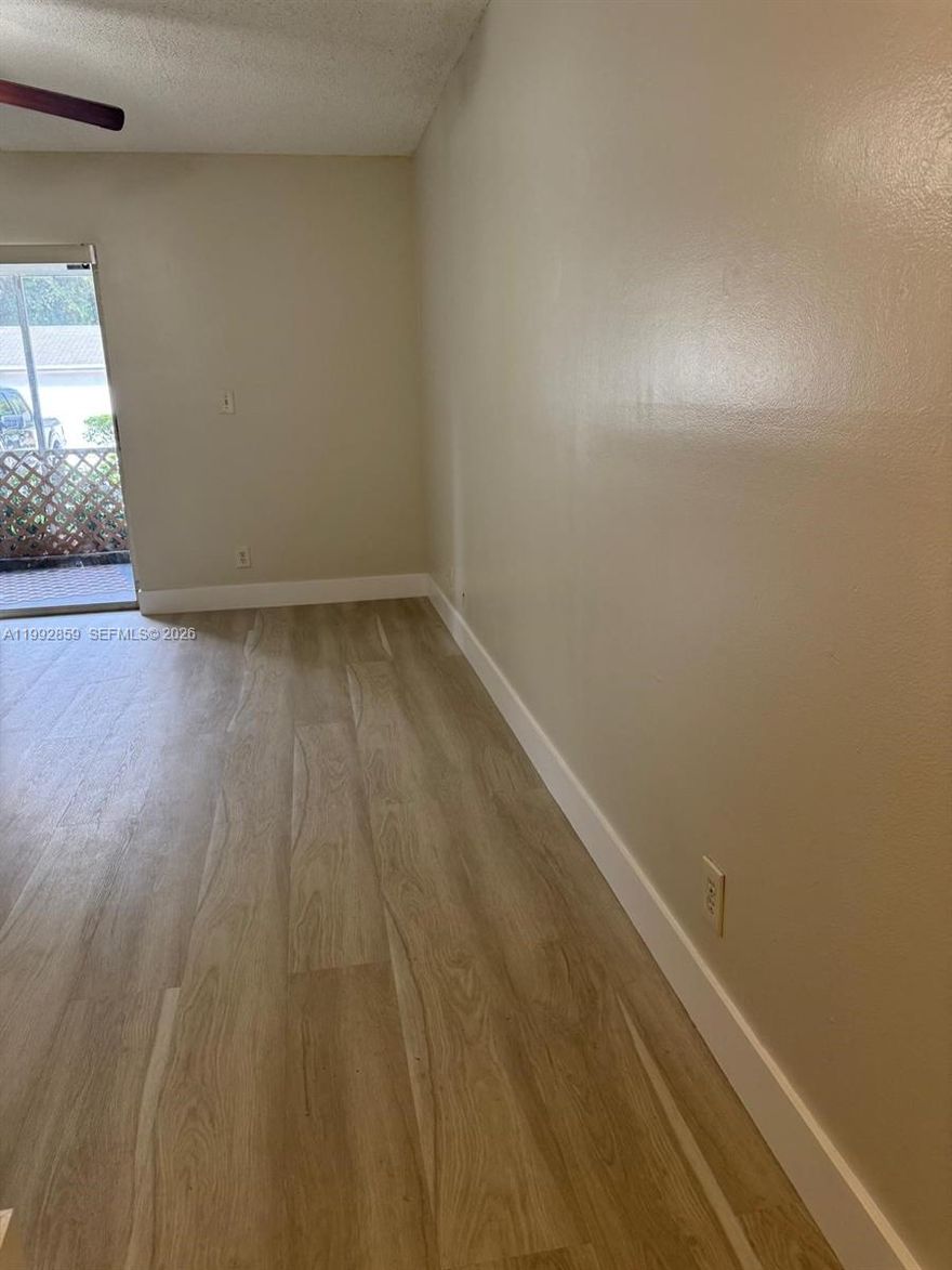 Excellent 1-bedroom, 1-bath condo, beautifully remodeled and centrally located near I-95 and the Turnpike. This move-in-ready unit offers a modern interior, is easy to rent, and is conveniently close to restaurants, shopping malls, and everyday conveniences. A great opportunity for homeowners or investors alike.