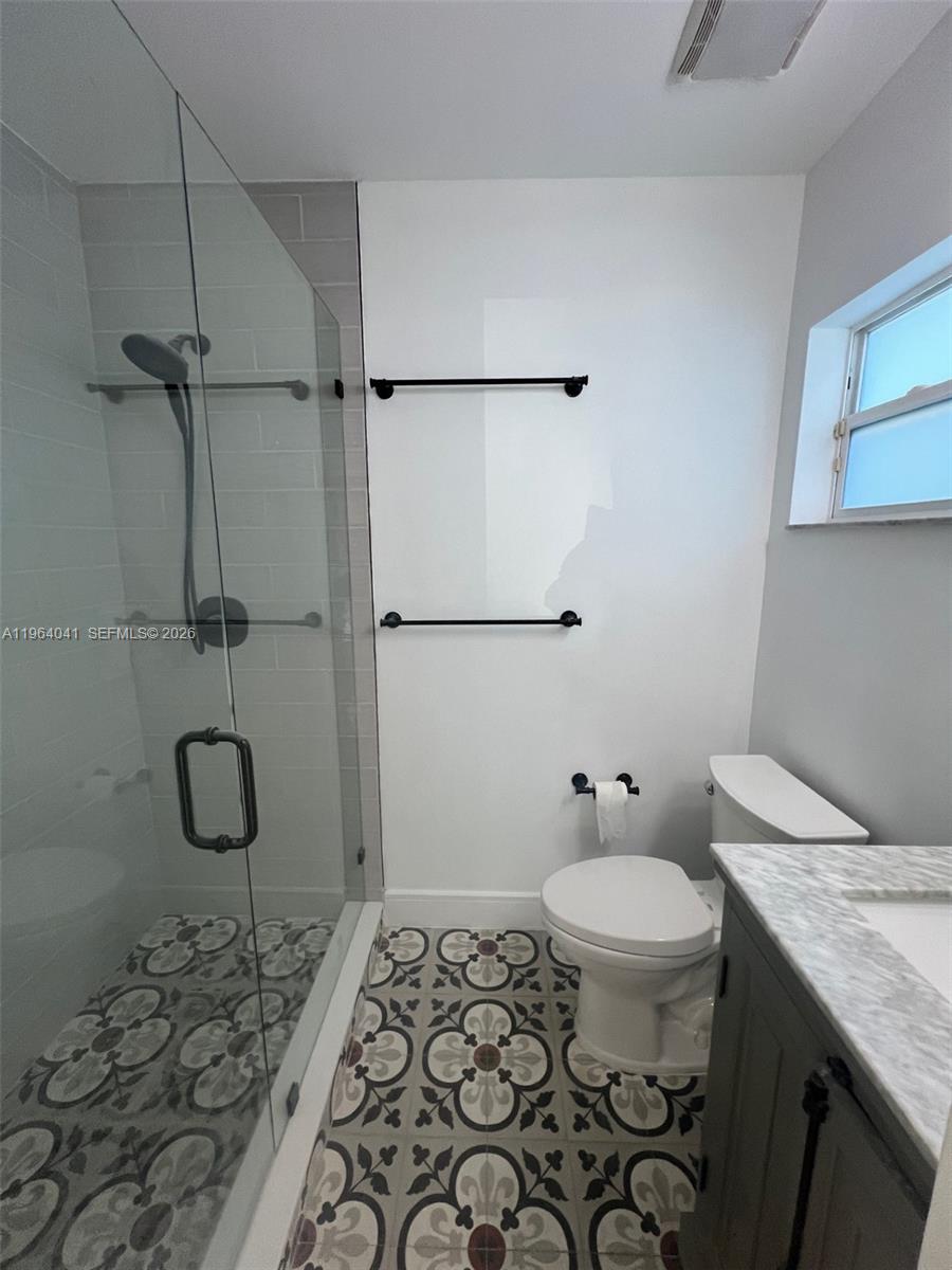 COUNTRY CLUB EST SEC 2 - Residential Lease