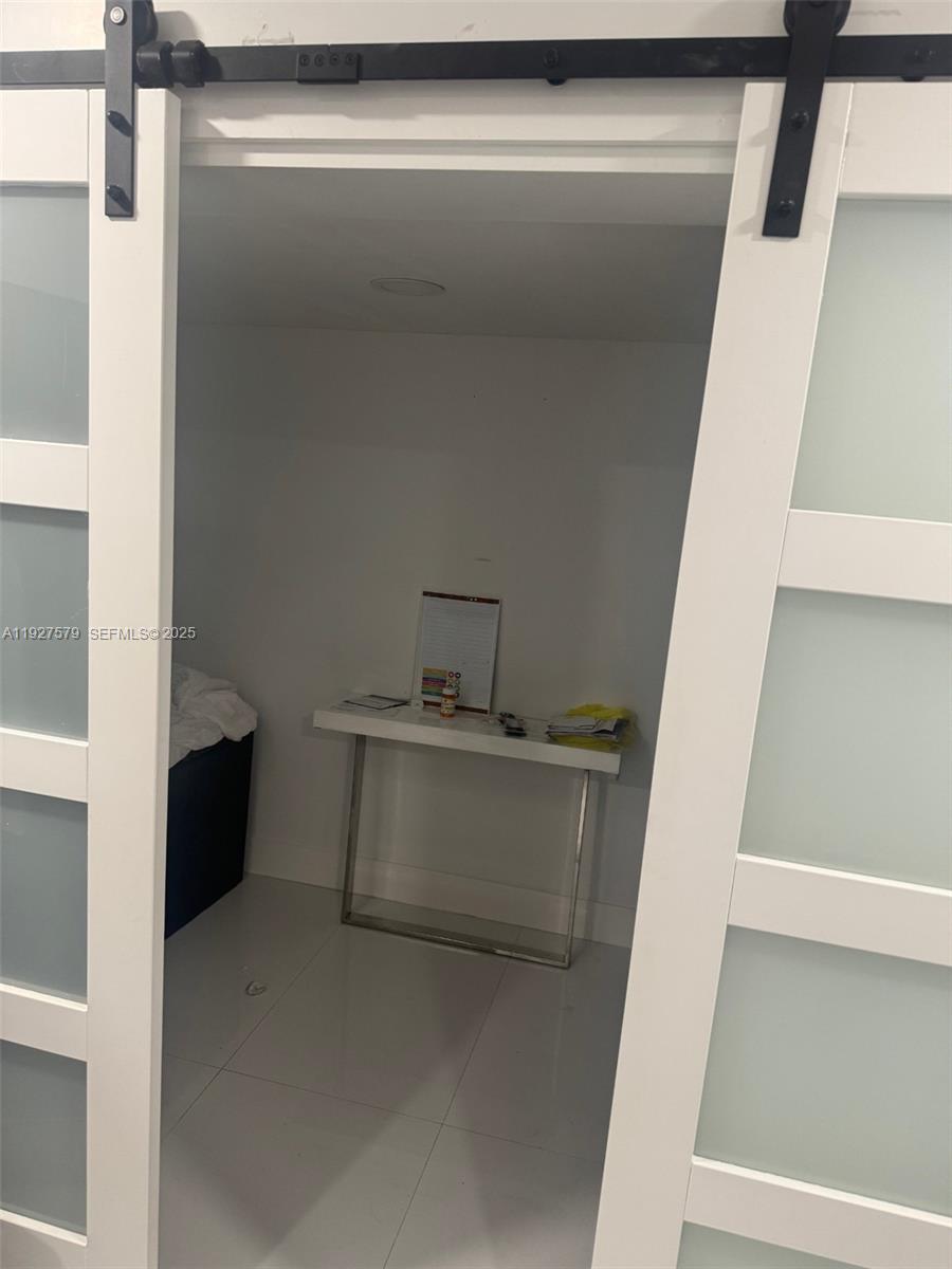 PEMBROKE LAKES SOUTH - Residential Lease