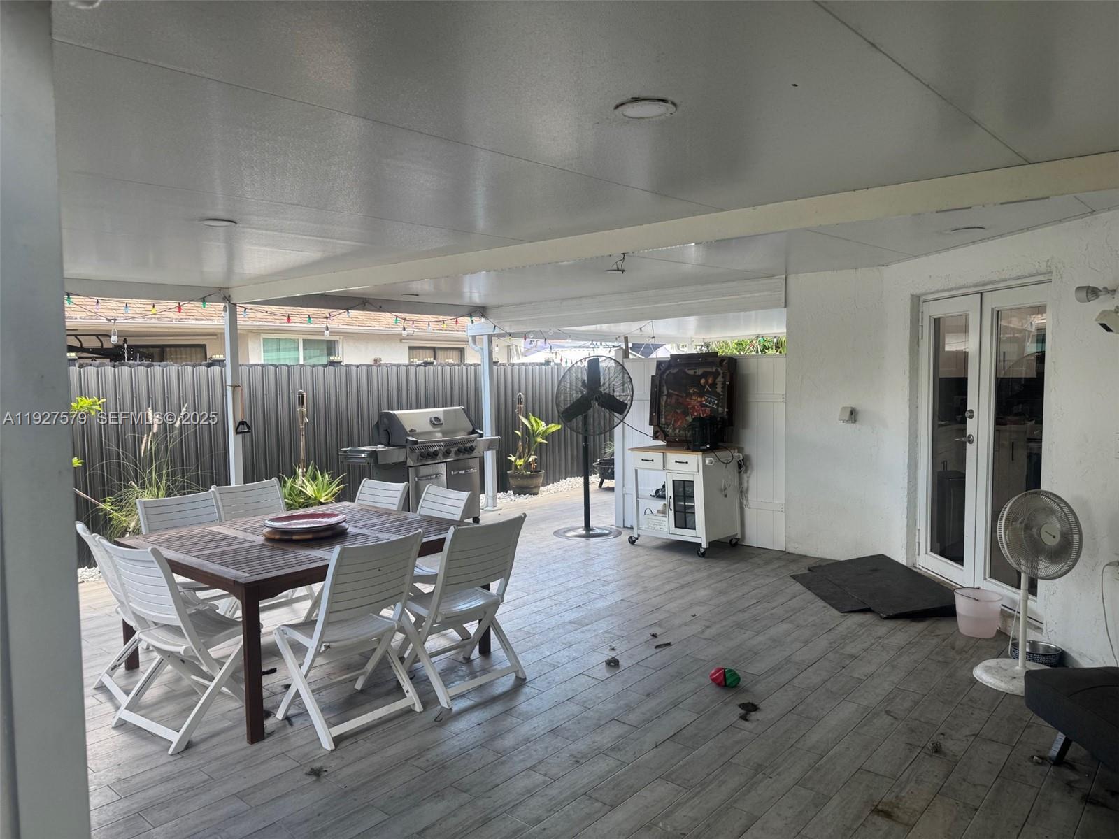 PEMBROKE LAKES SOUTH - Residential Lease