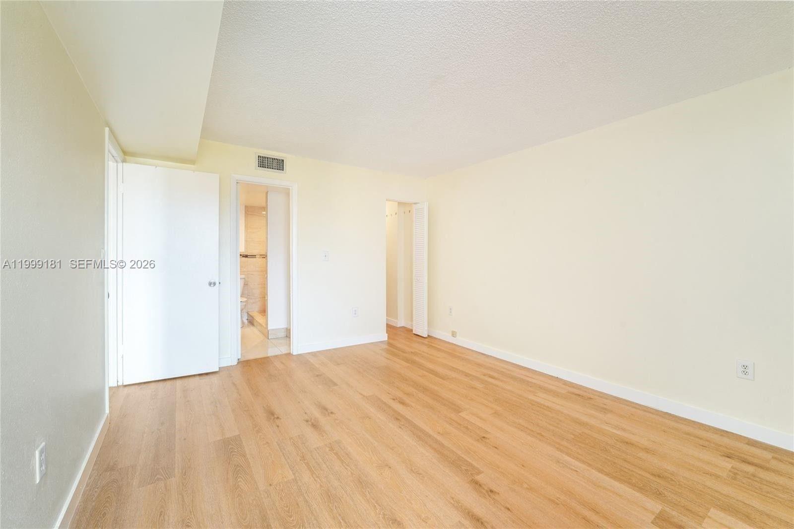 SUNSET VILLAS NO 3 CONDO - Residential