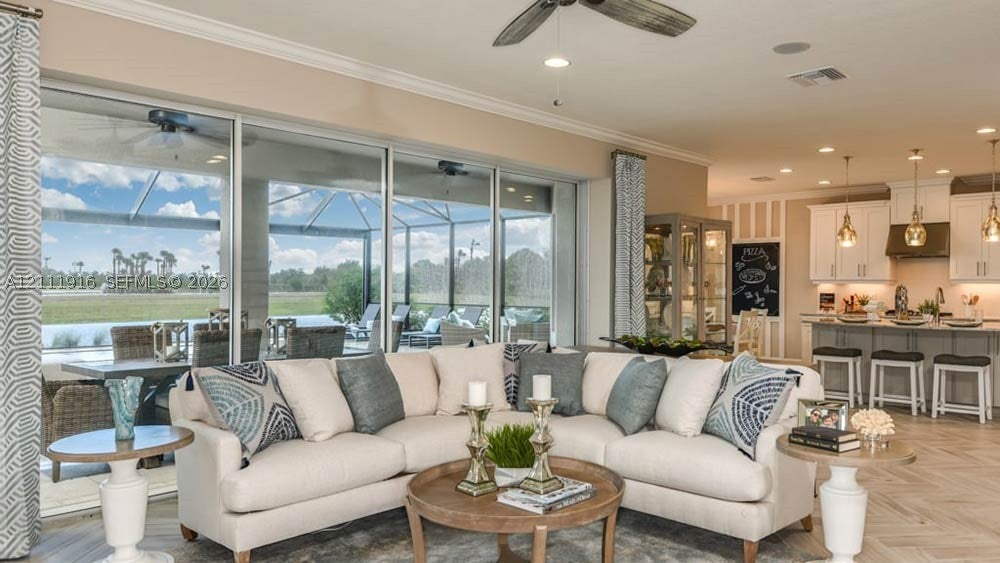 645 SE Ranch Oak Cir