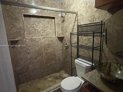 COLLIER MANOR 3RD ADD - Residential Lease