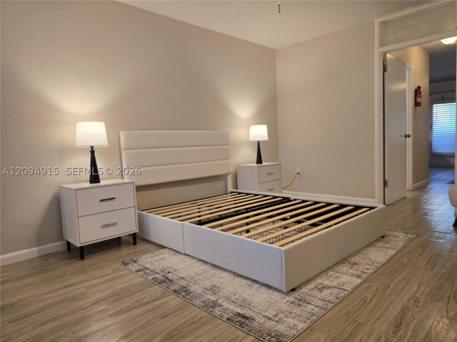 441 Collins Ave 5