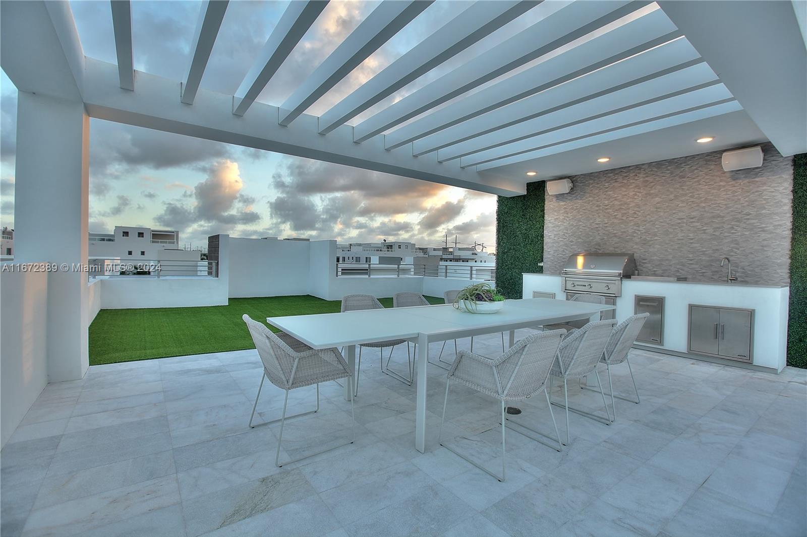 GRAND FLORIDIAN ESTATES - Residential