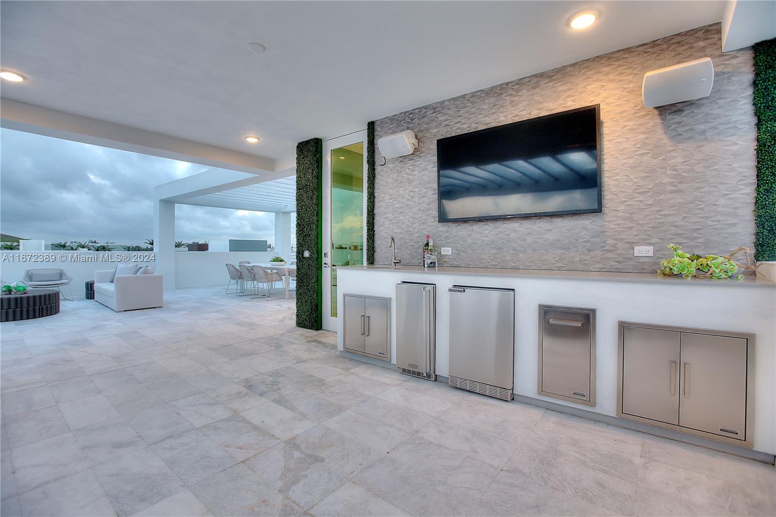 GRAND FLORIDIAN ESTATES - Residential