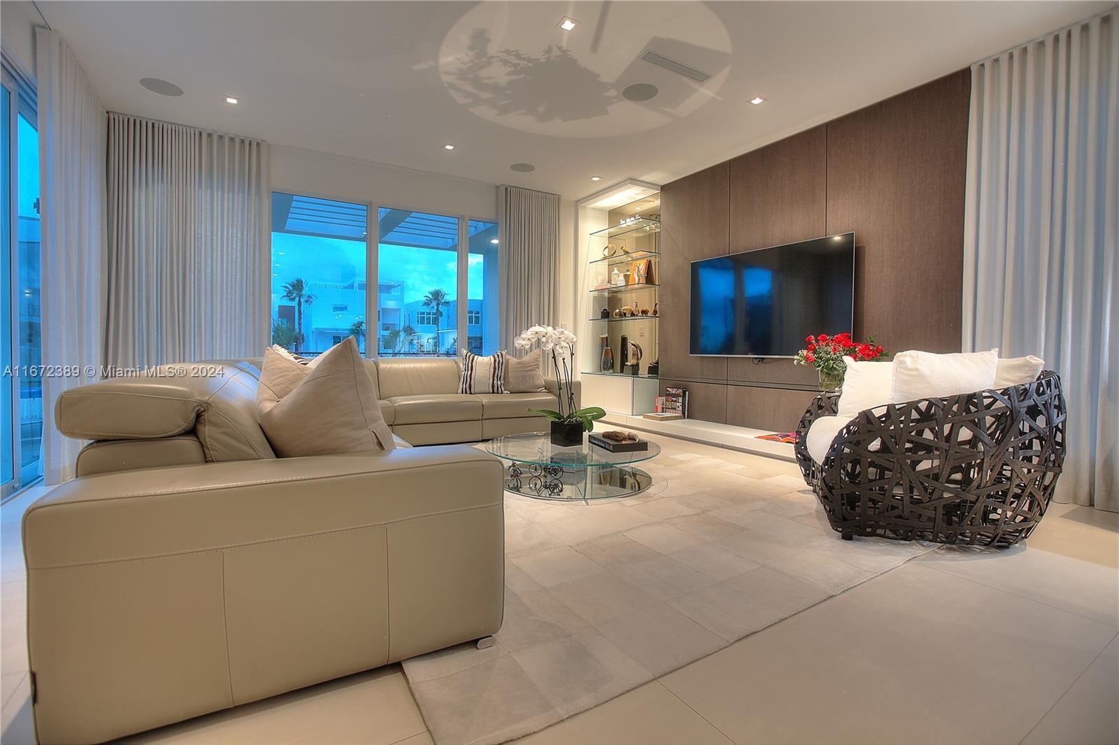 GRAND FLORIDIAN ESTATES - Residential