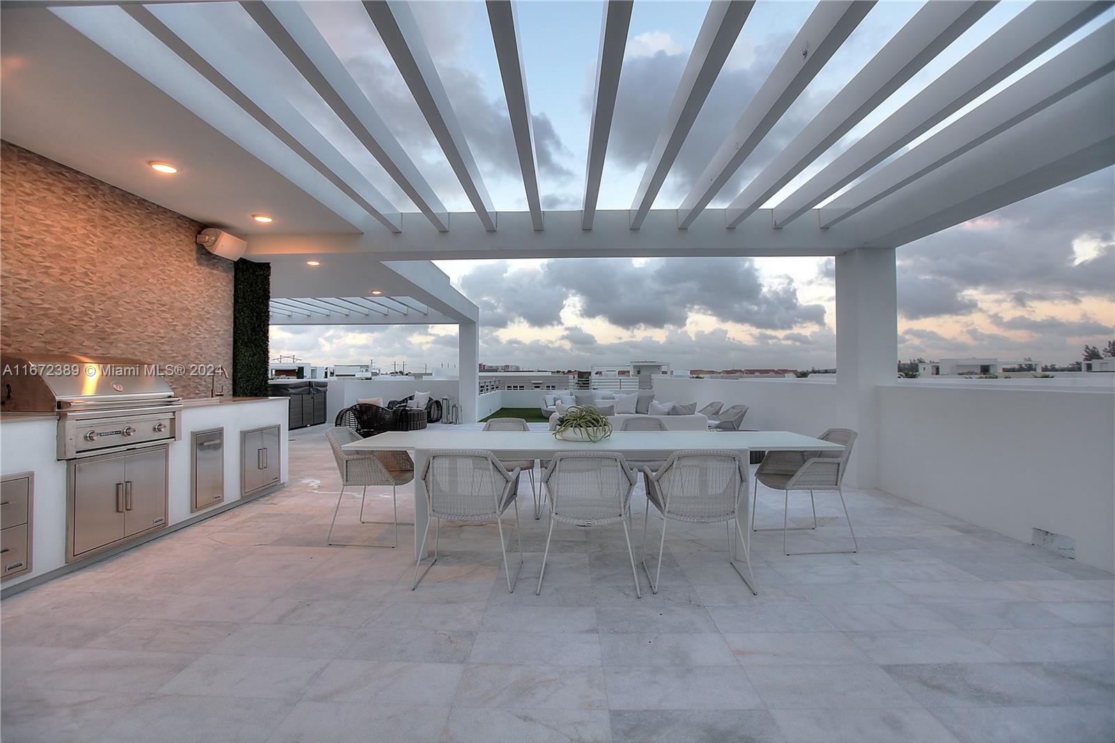 GRAND FLORIDIAN ESTATES - Residential