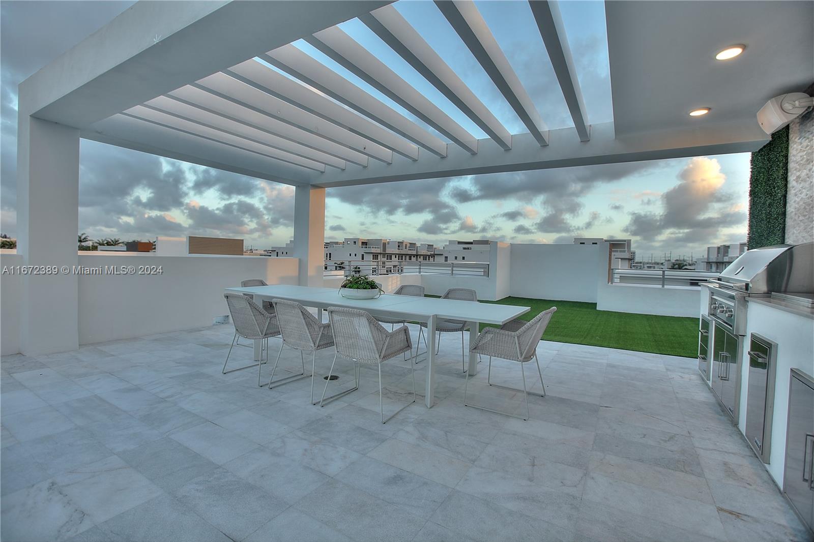 GRAND FLORIDIAN ESTATES - Residential