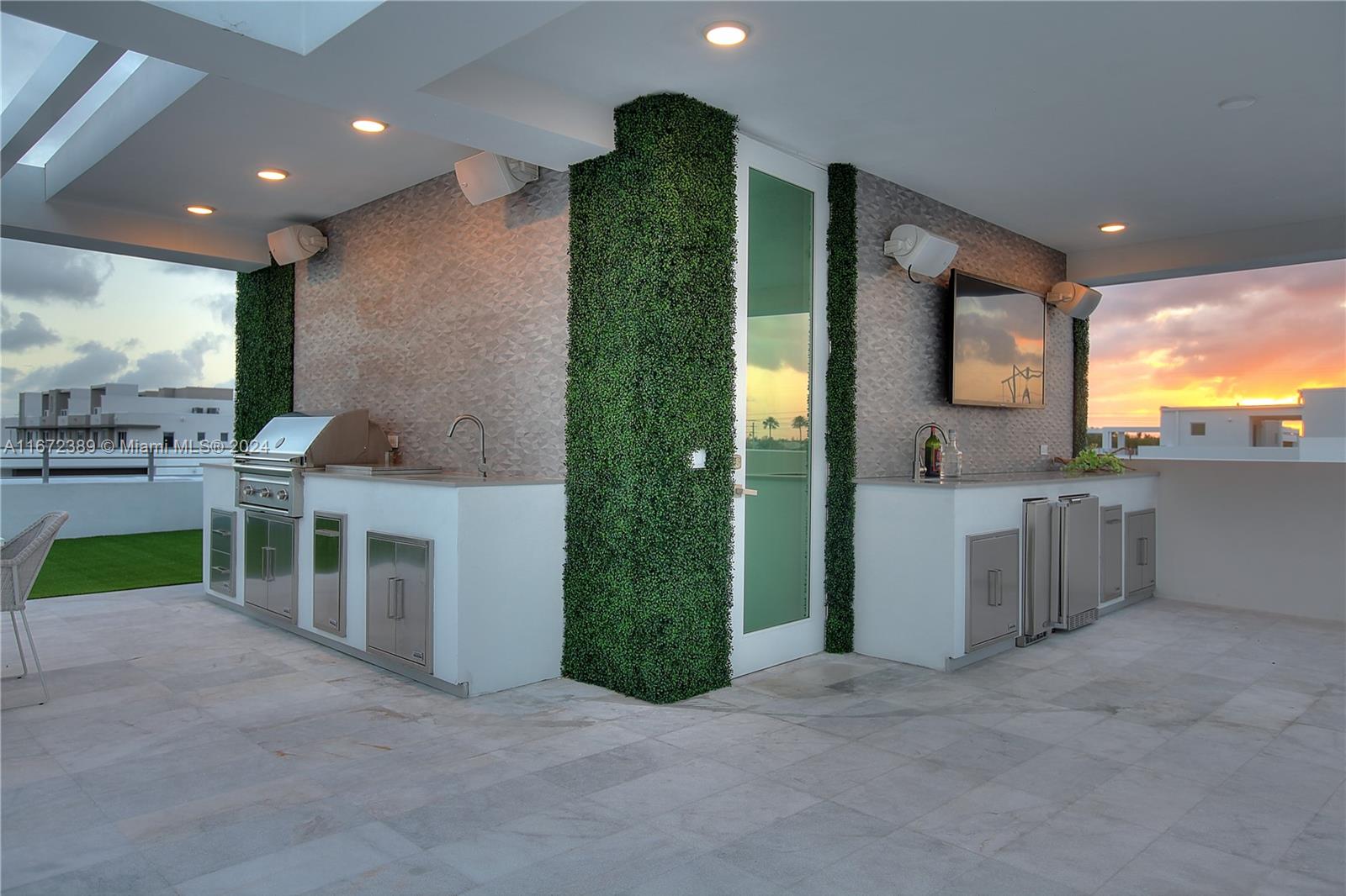 GRAND FLORIDIAN ESTATES - Residential