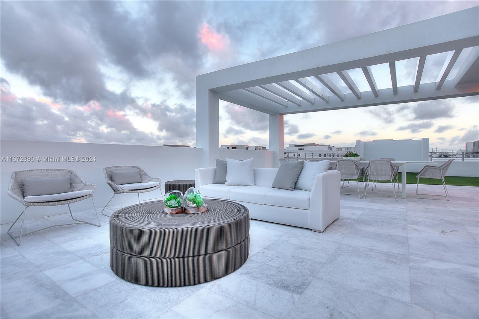 GRAND FLORIDIAN ESTATES - Residential