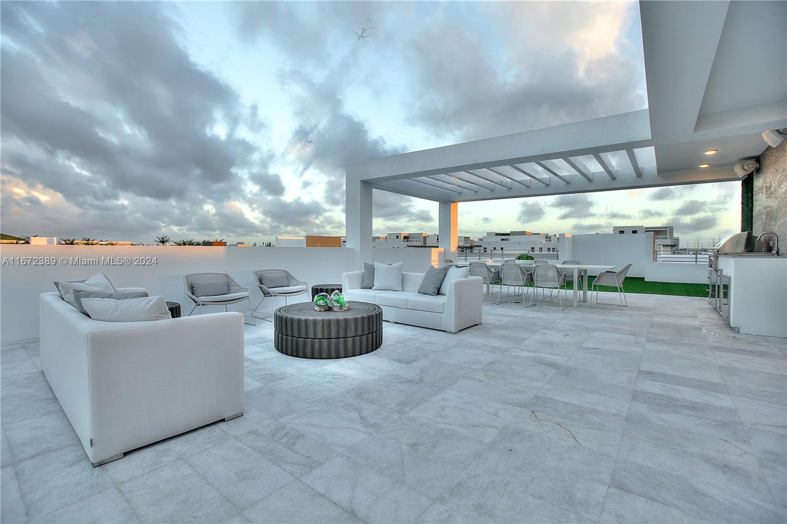 GRAND FLORIDIAN ESTATES - Residential