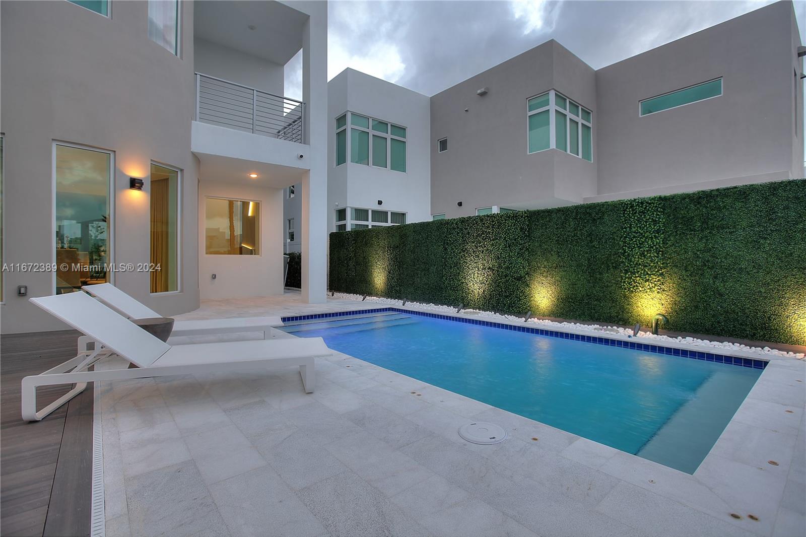 GRAND FLORIDIAN ESTATES - Residential