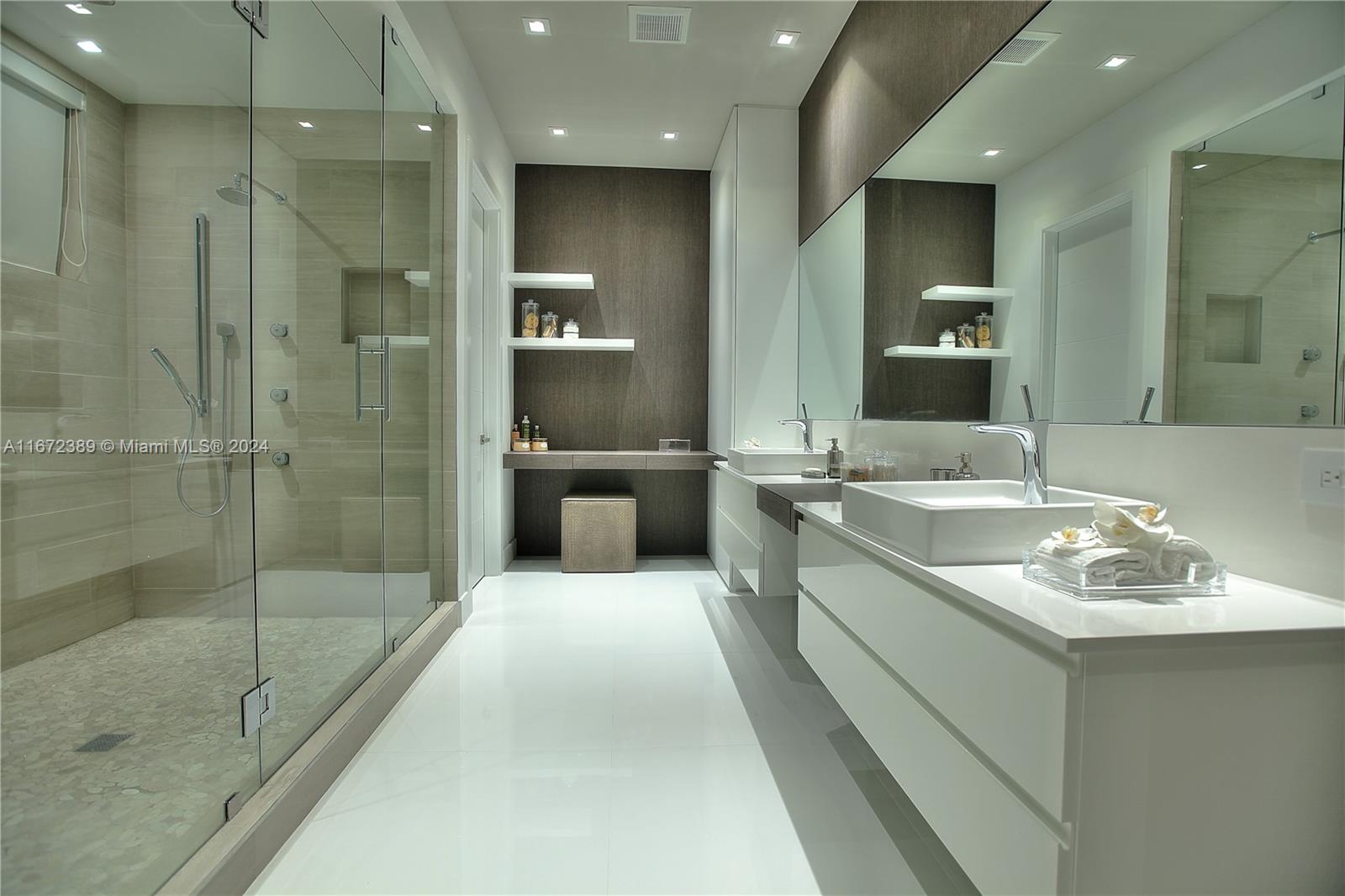 GRAND FLORIDIAN ESTATES - Residential