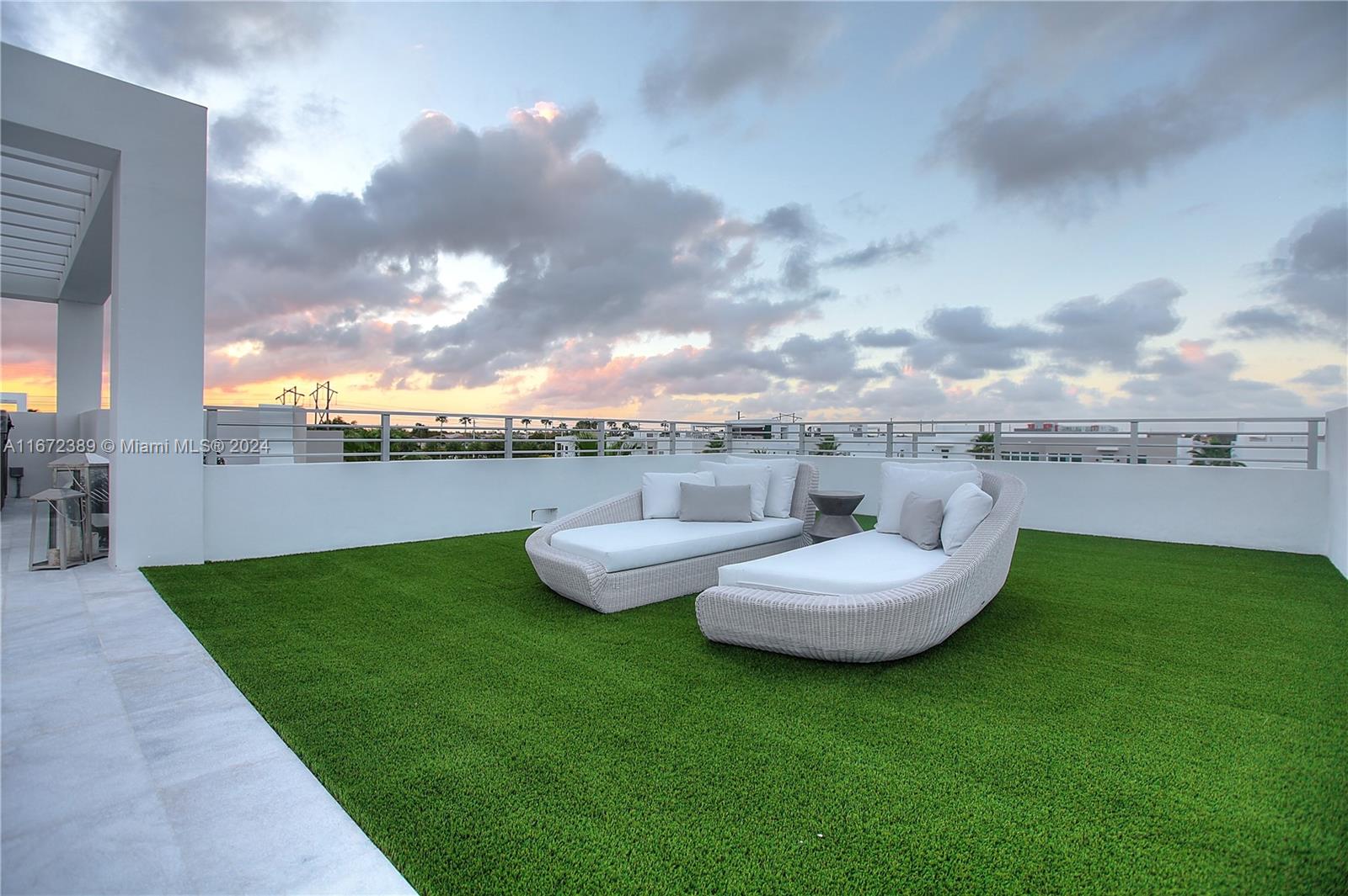 GRAND FLORIDIAN ESTATES - Residential