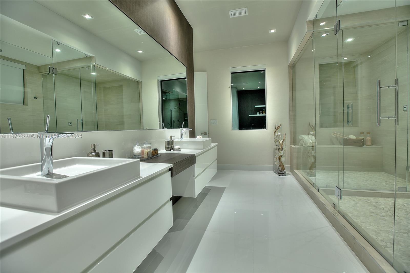 GRAND FLORIDIAN ESTATES - Residential