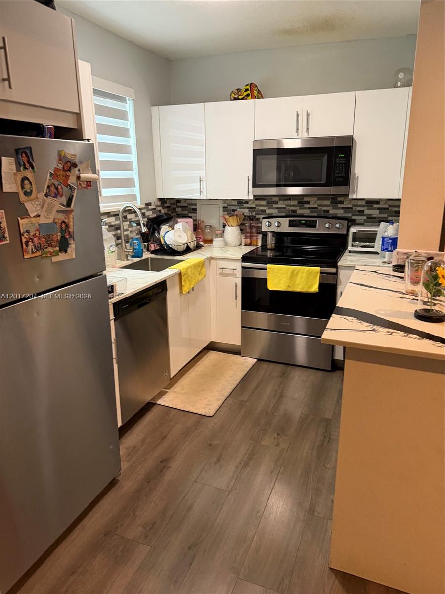 RANDALL PARK - Residential