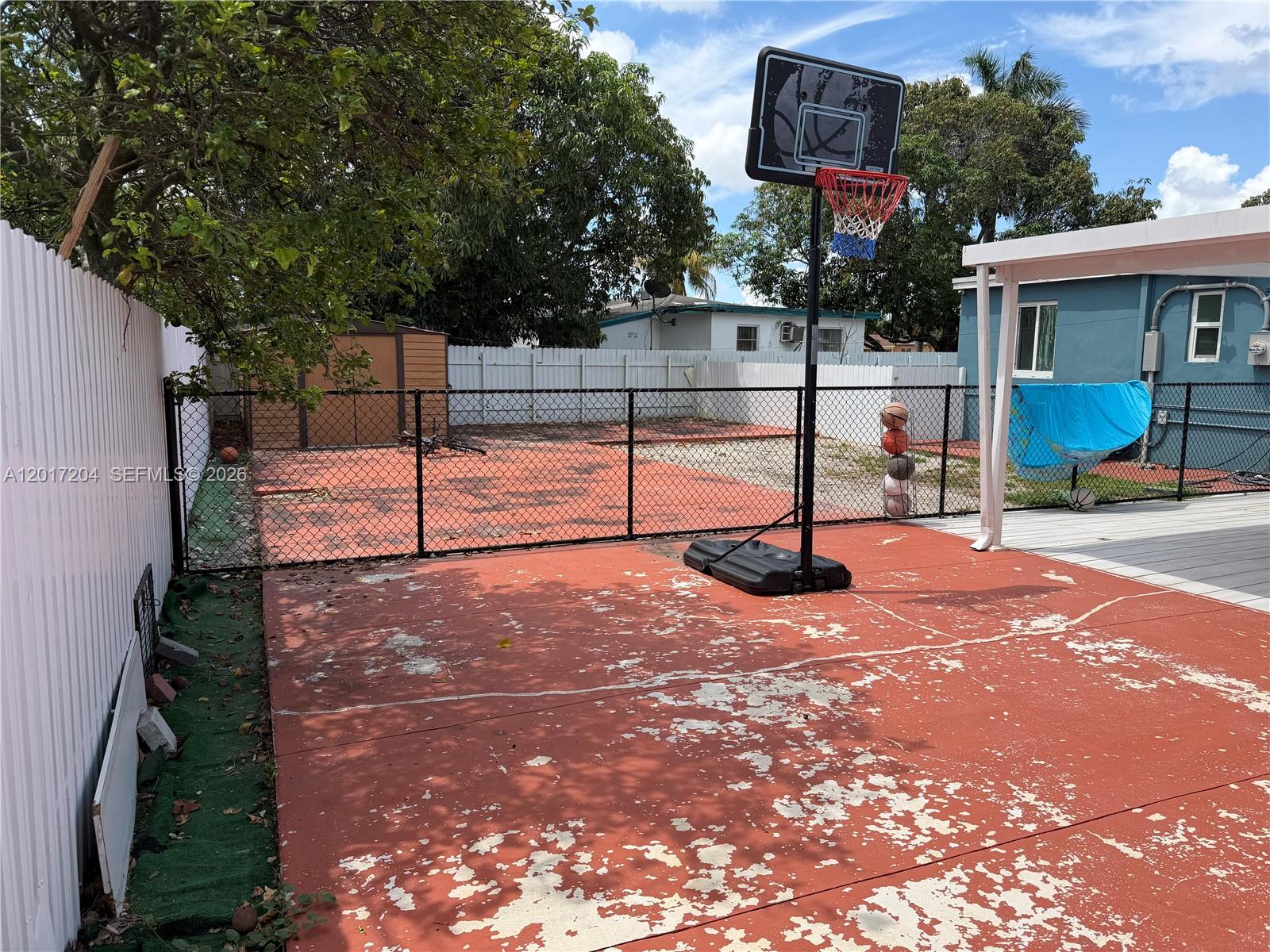 RANDALL PARK - Residential
