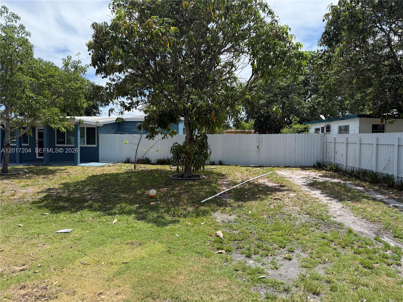 RANDALL PARK - Residential
