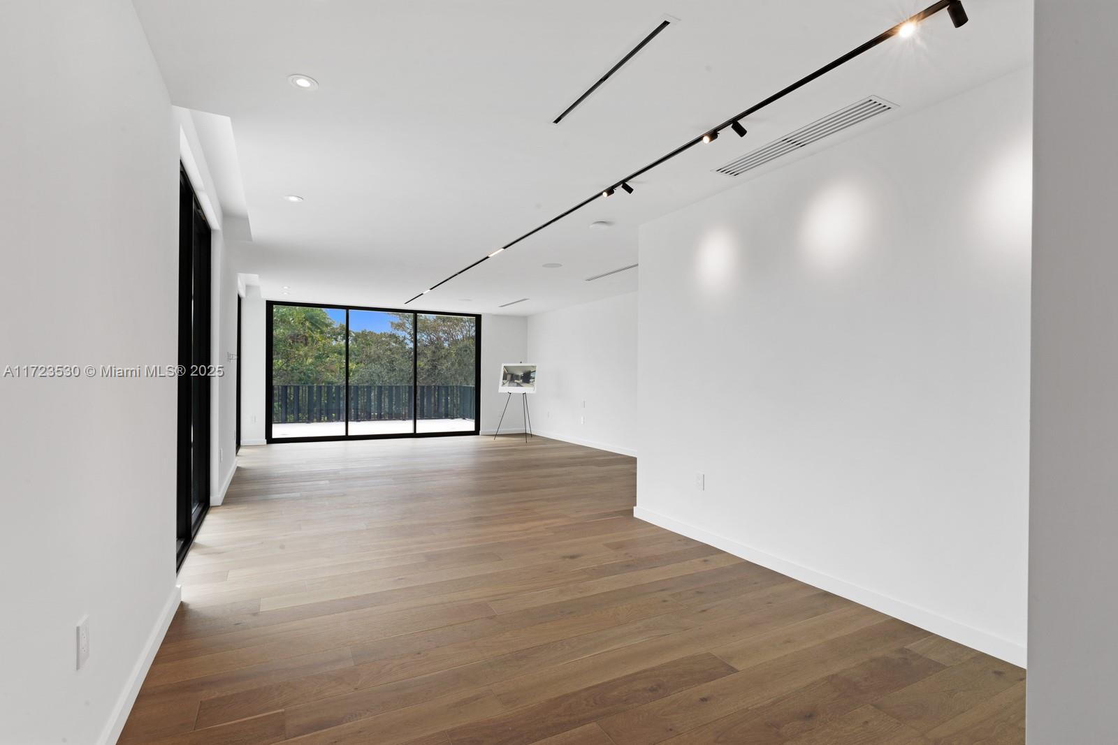 CHAPMAN GLEN - Residential