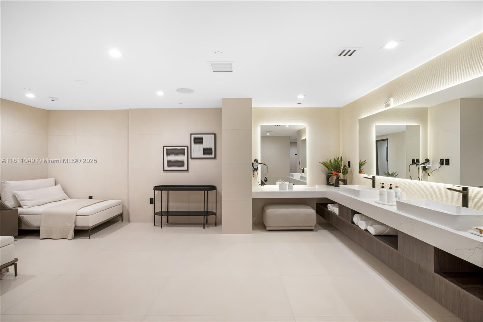 TDR TOWER I CONDO - Residential