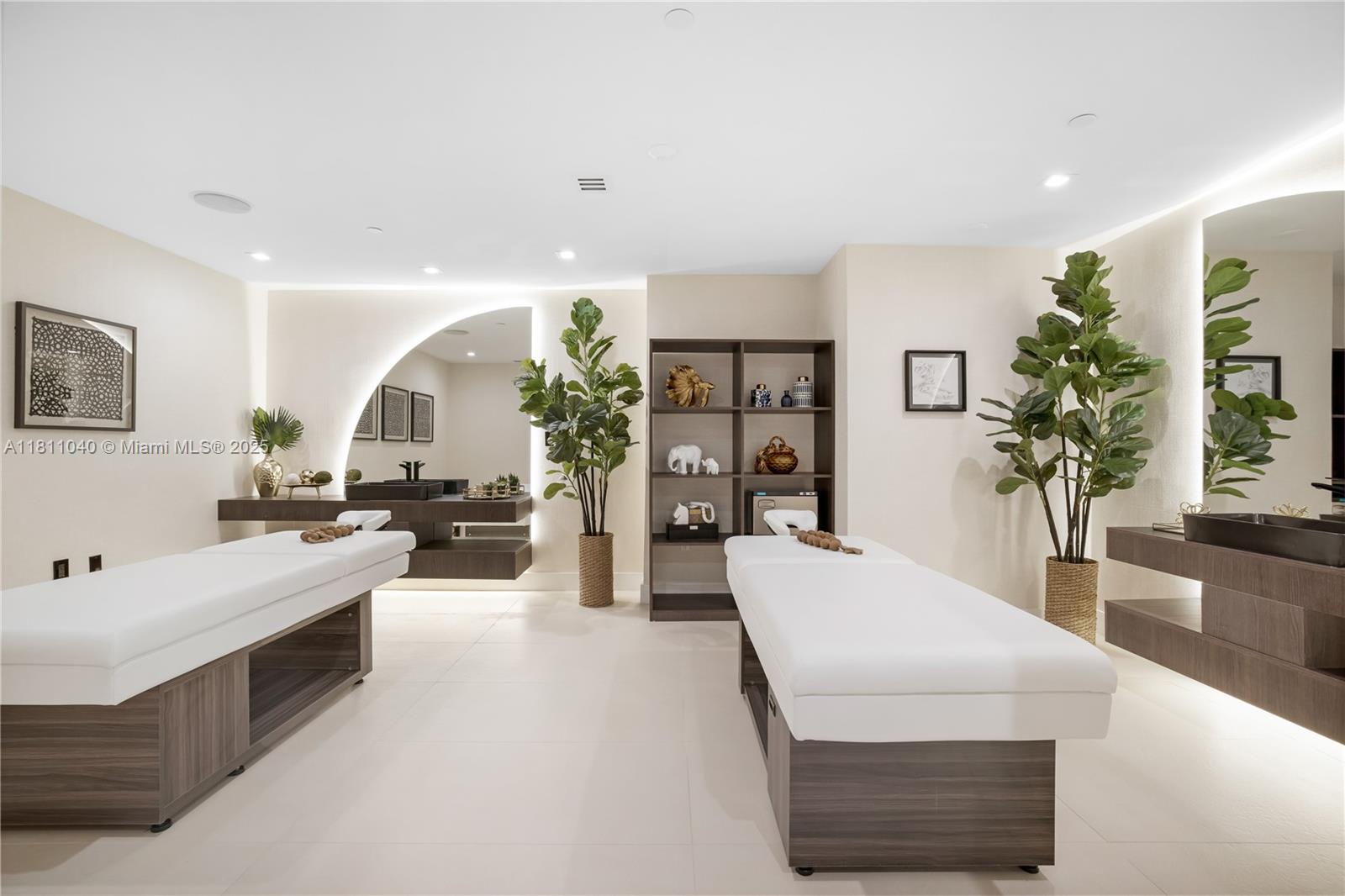 TDR TOWER I CONDO - Residential