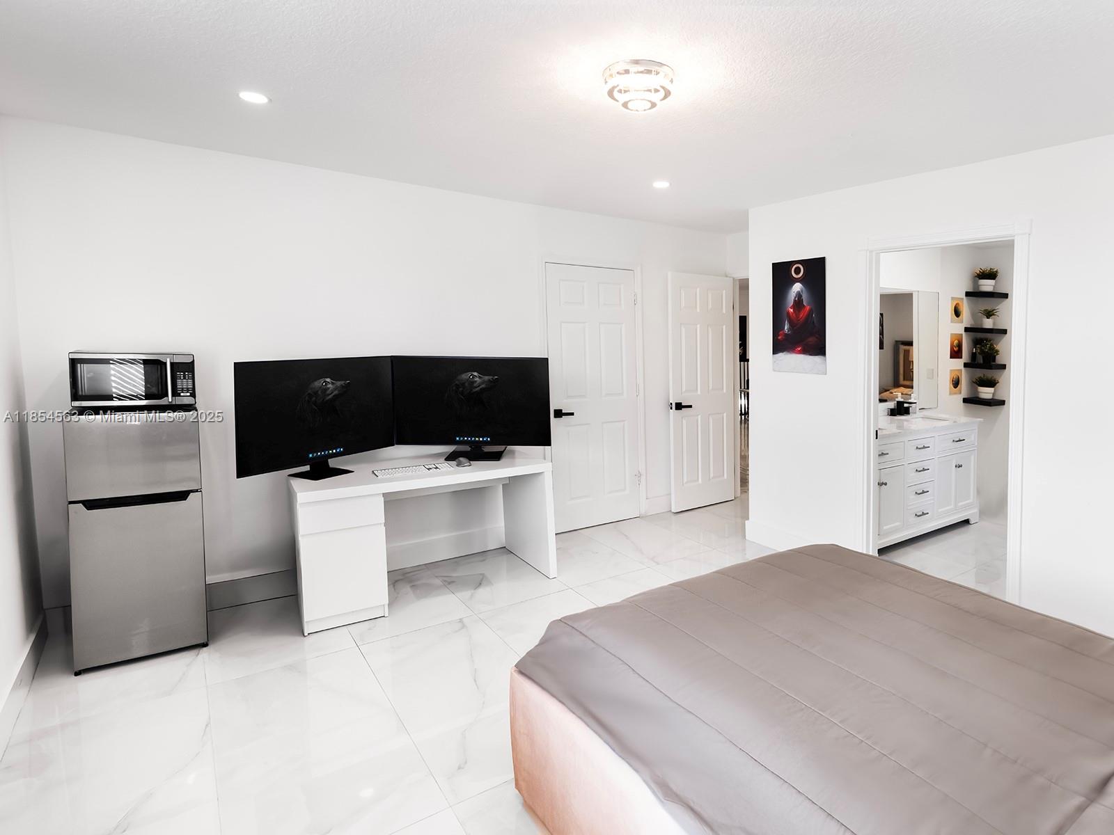 RIVIERA ISLES II - Residential Lease