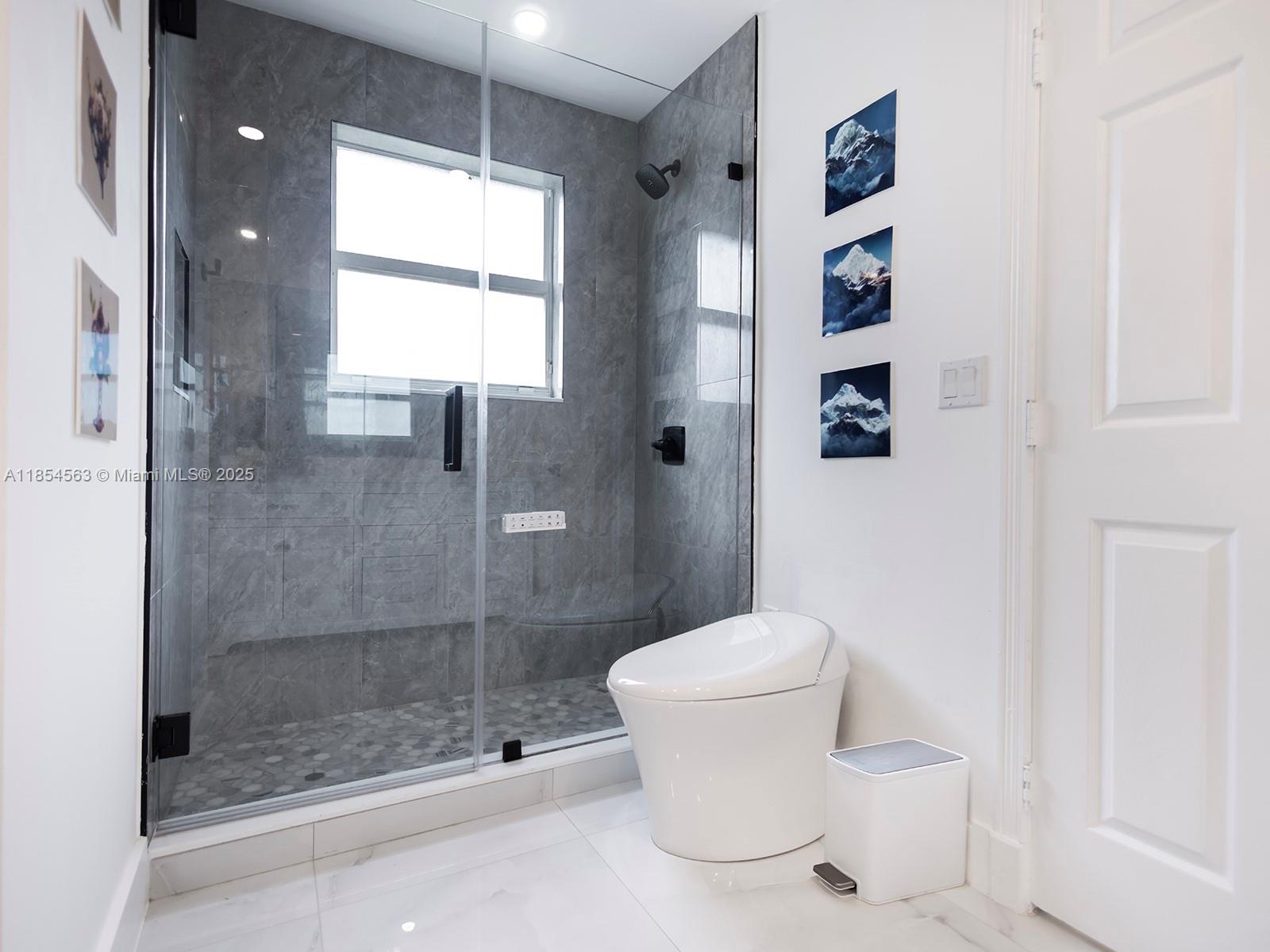 RIVIERA ISLES II - Residential Lease