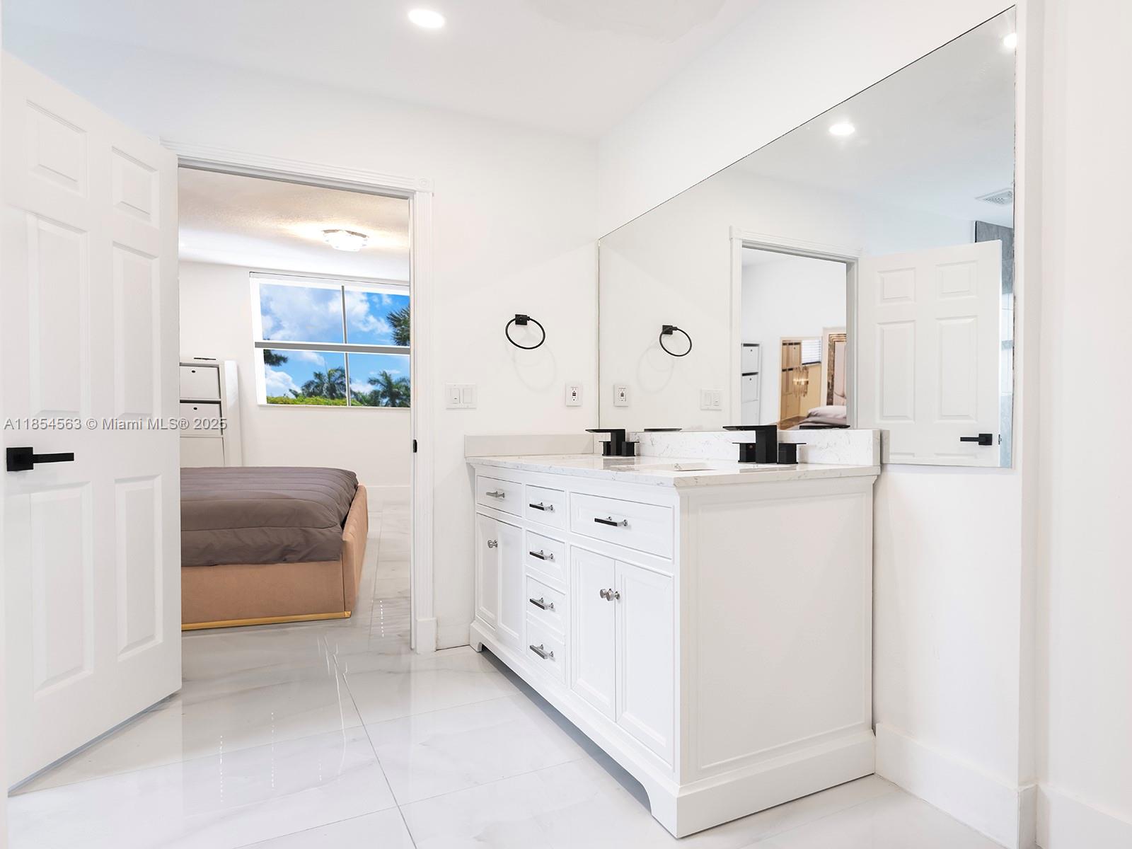 RIVIERA ISLES II - Residential Lease