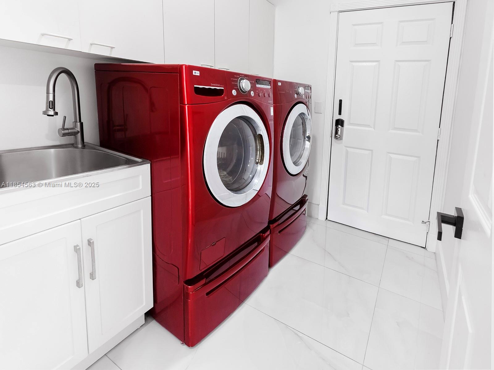 RIVIERA ISLES II - Residential Lease