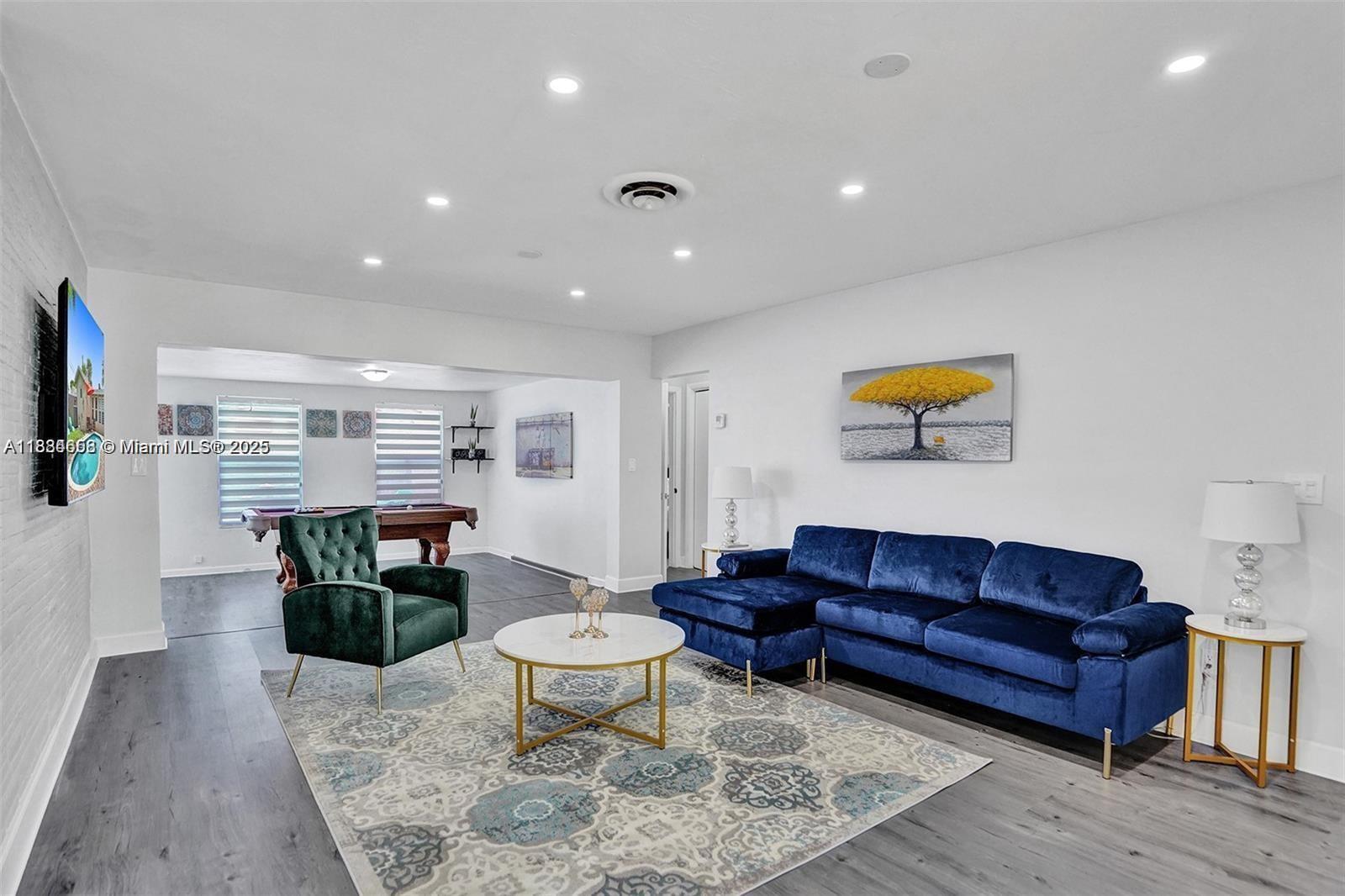 HOLLYWOOD HILLS AMEN PLAT - Residential Lease